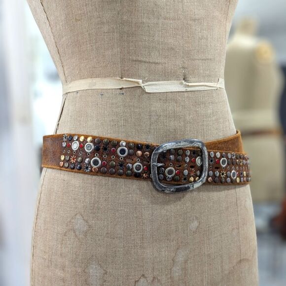 Lrg. Liu•Jo Belt - Picture 4 of 5